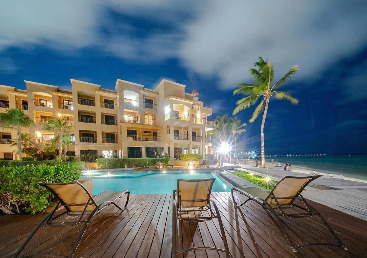 Beachfront 1 Bedroom Condo - El Faro, Surf 407 Playa del Carmen Meksyk